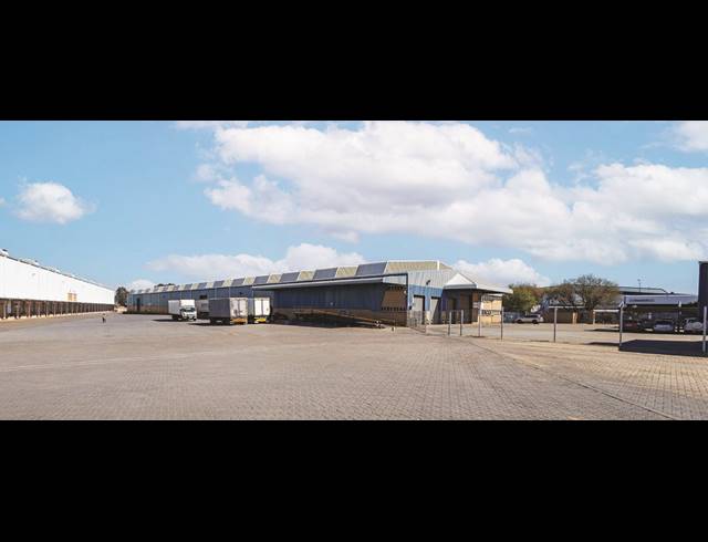 36,000M² WAREHOUSE TO LET IN JUPITER